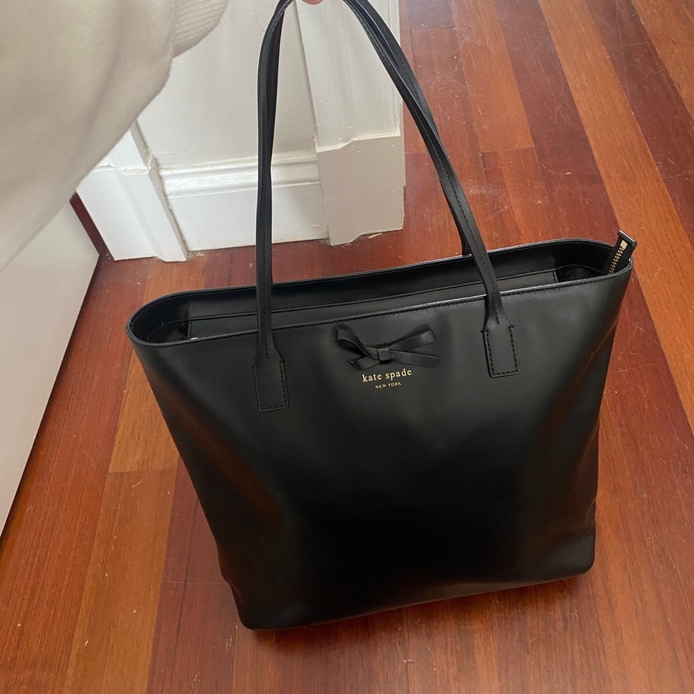 KATE SPADE BLACK SHOULDER BAG - Great Condition